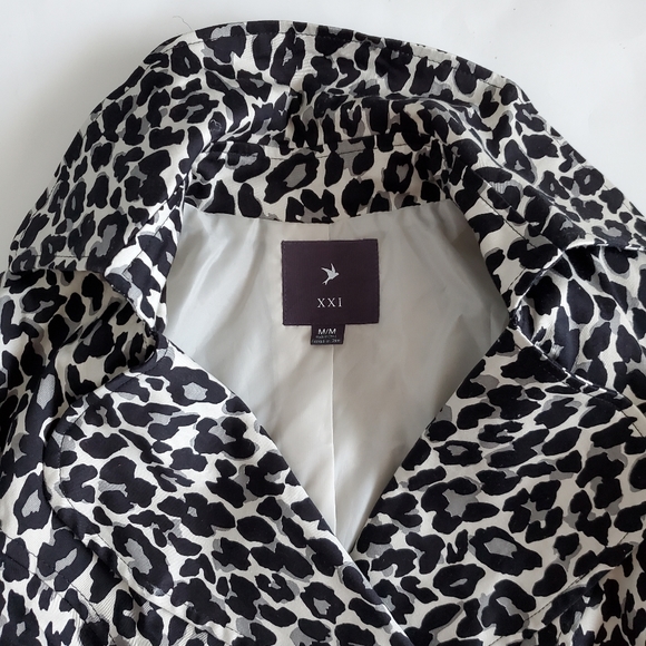 Forever 21 Leopard Print Belted Trench Coat, M - Picture 3 of 8